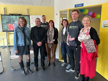 Besichtigung der MEB mit Schulleitung und Geschäftsführung Besichtigung der MEB mit Schulleitung und Geschäftsführung