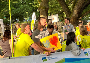 Laufjahr_Staffellauf-Anfeuern Laufjahr_Staffellauf-Anfeuern