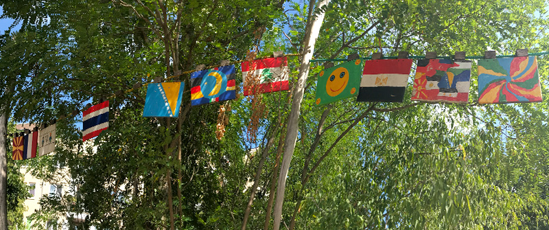 Schulbezogene Sozialarbeit an der Herman-Nohl-Grundschule, Berlin Britz im Bezirk Neukölln, Schulhof