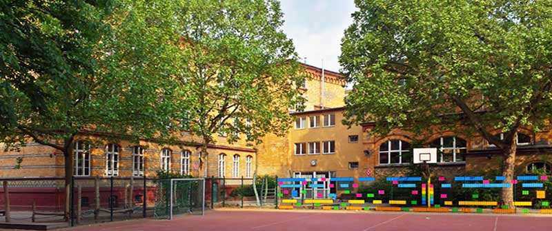 Schulbezogene Sozialarbeit an der Leo-Lionni-Grundschule, Berlin im Bezirk Mitte, Ortsteil Wedding, Schulgebäude und Schulhof Schulbezogene Sozialarbeit an der Leo-Lionni-Grundschule, Berlin im Bezirk Mitte, Ortsteil Wedding, Schulgebäude und Schulhof